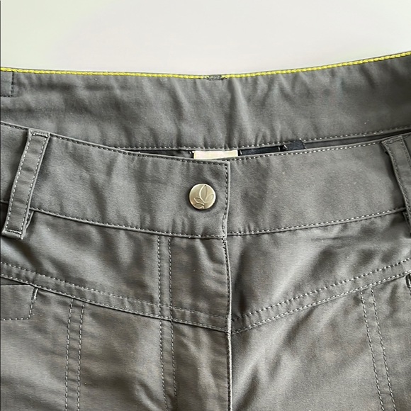 MEC Women’s Sz 6 Capris in charcoal - Picture 17 of 17